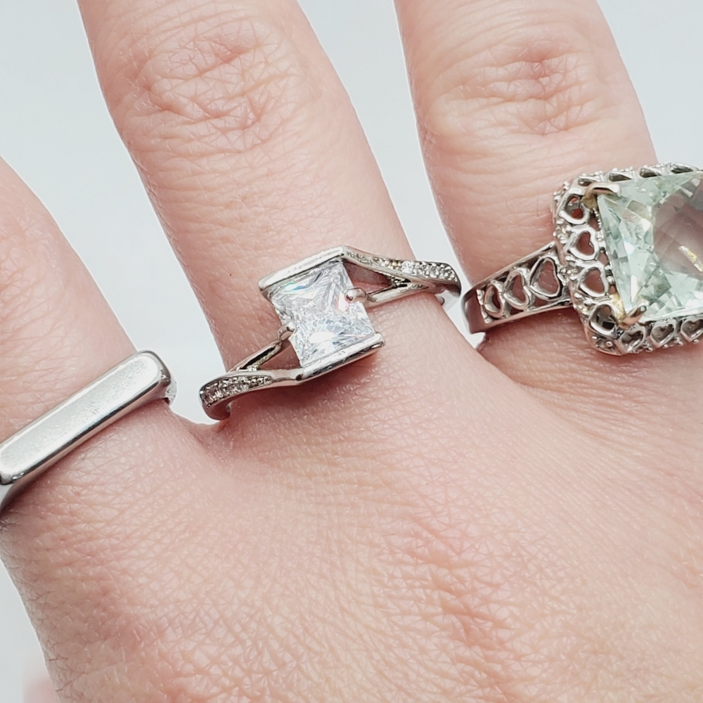 Princess Cut Ring - Picture 4 of 6